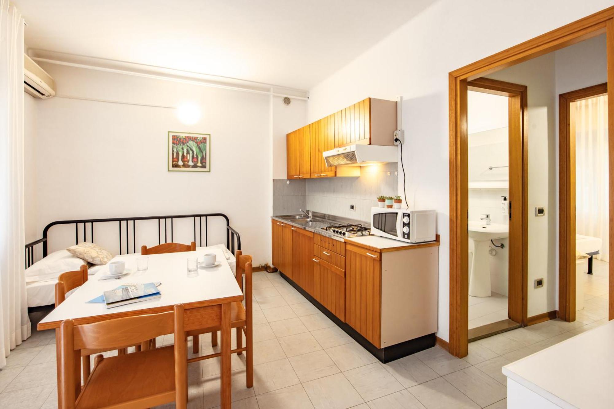Aparthotel Carinzia Lignano Sabbiadoro Eksteriør bilde