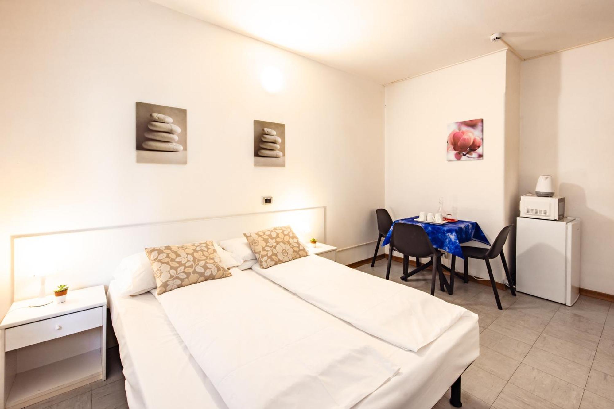Aparthotel Carinzia Lignano Sabbiadoro Eksteriør bilde