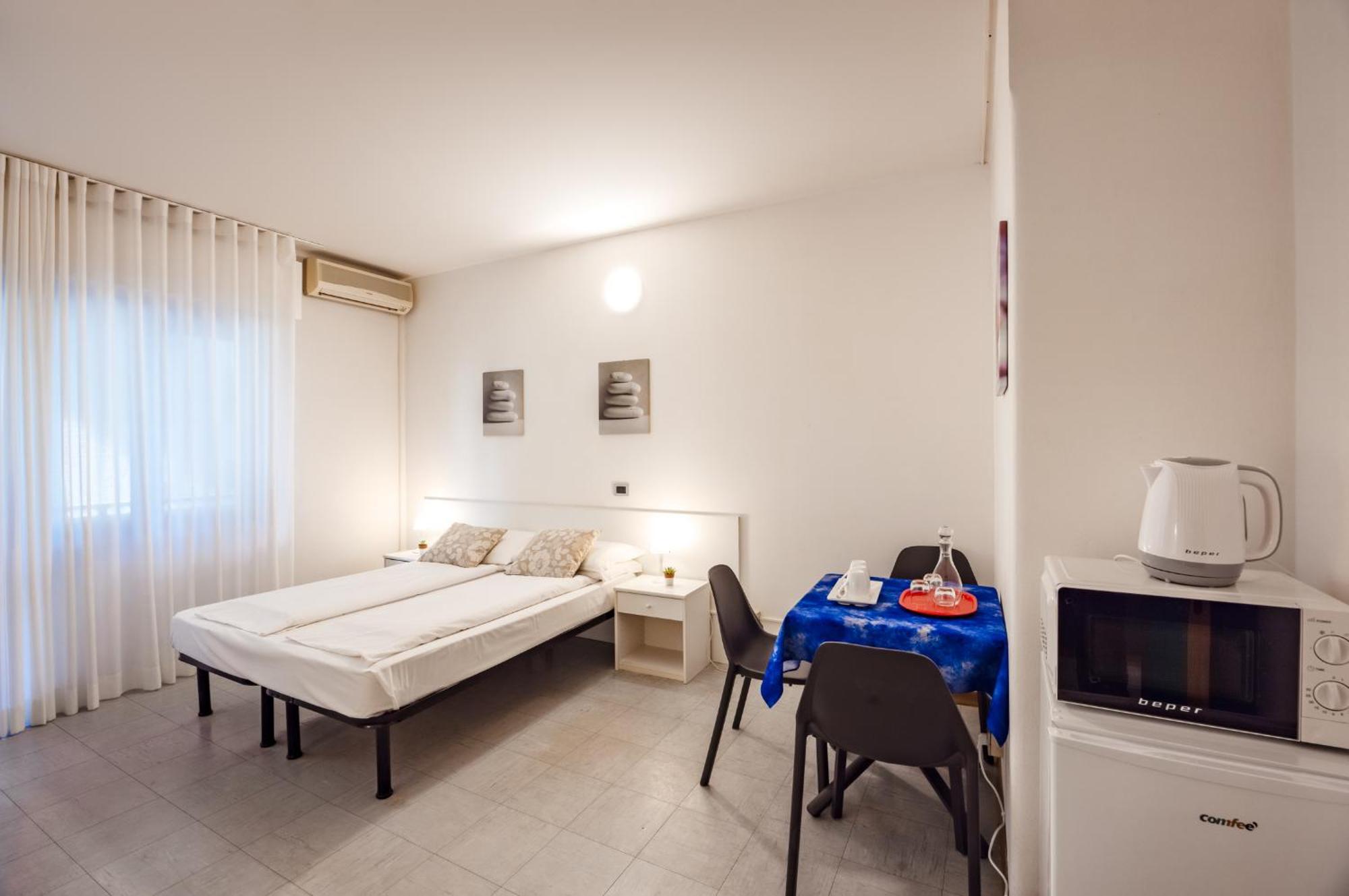 Aparthotel Carinzia Lignano Sabbiadoro Eksteriør bilde