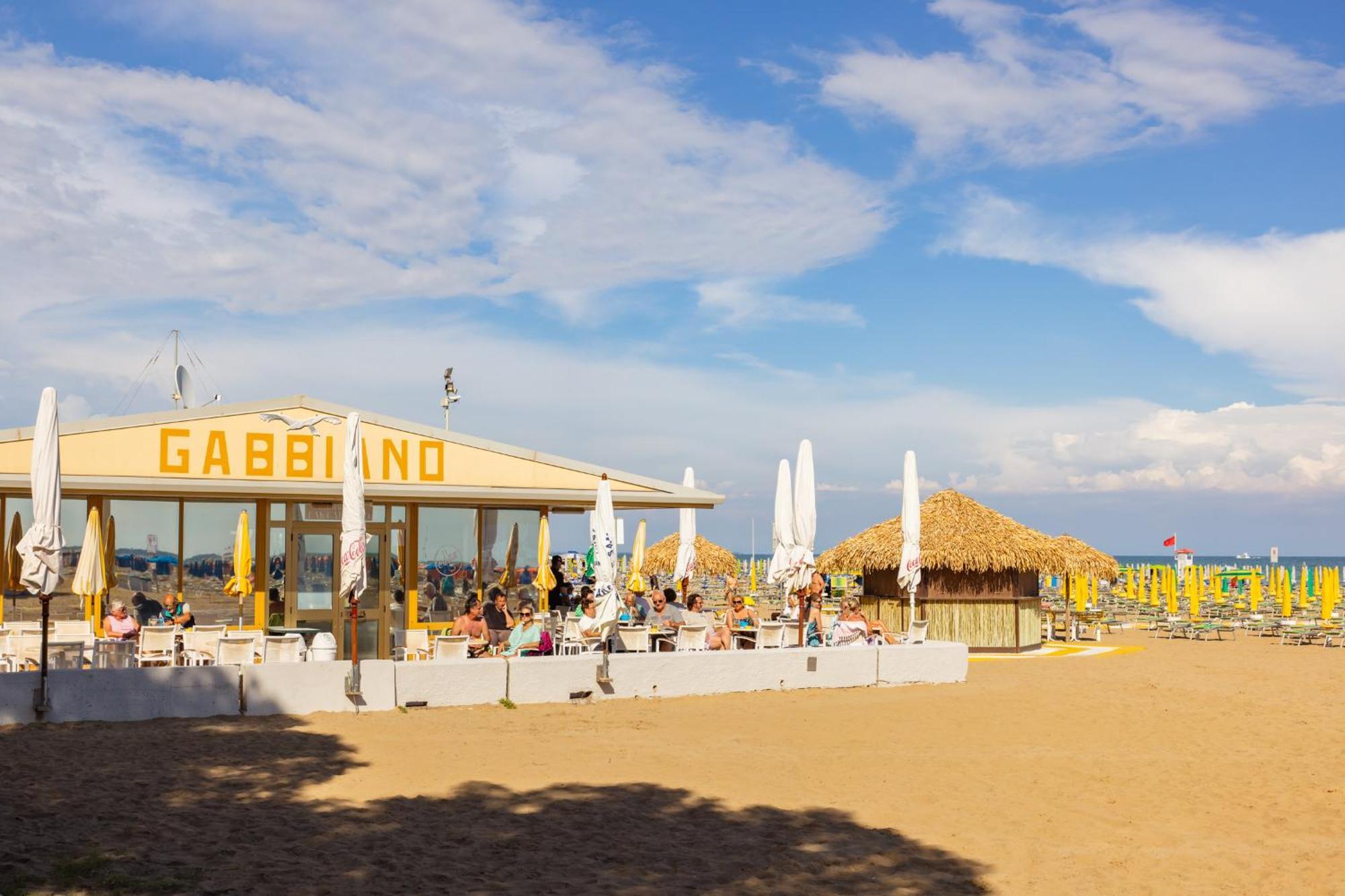 Aparthotel Carinzia Lignano Sabbiadoro Eksteriør bilde